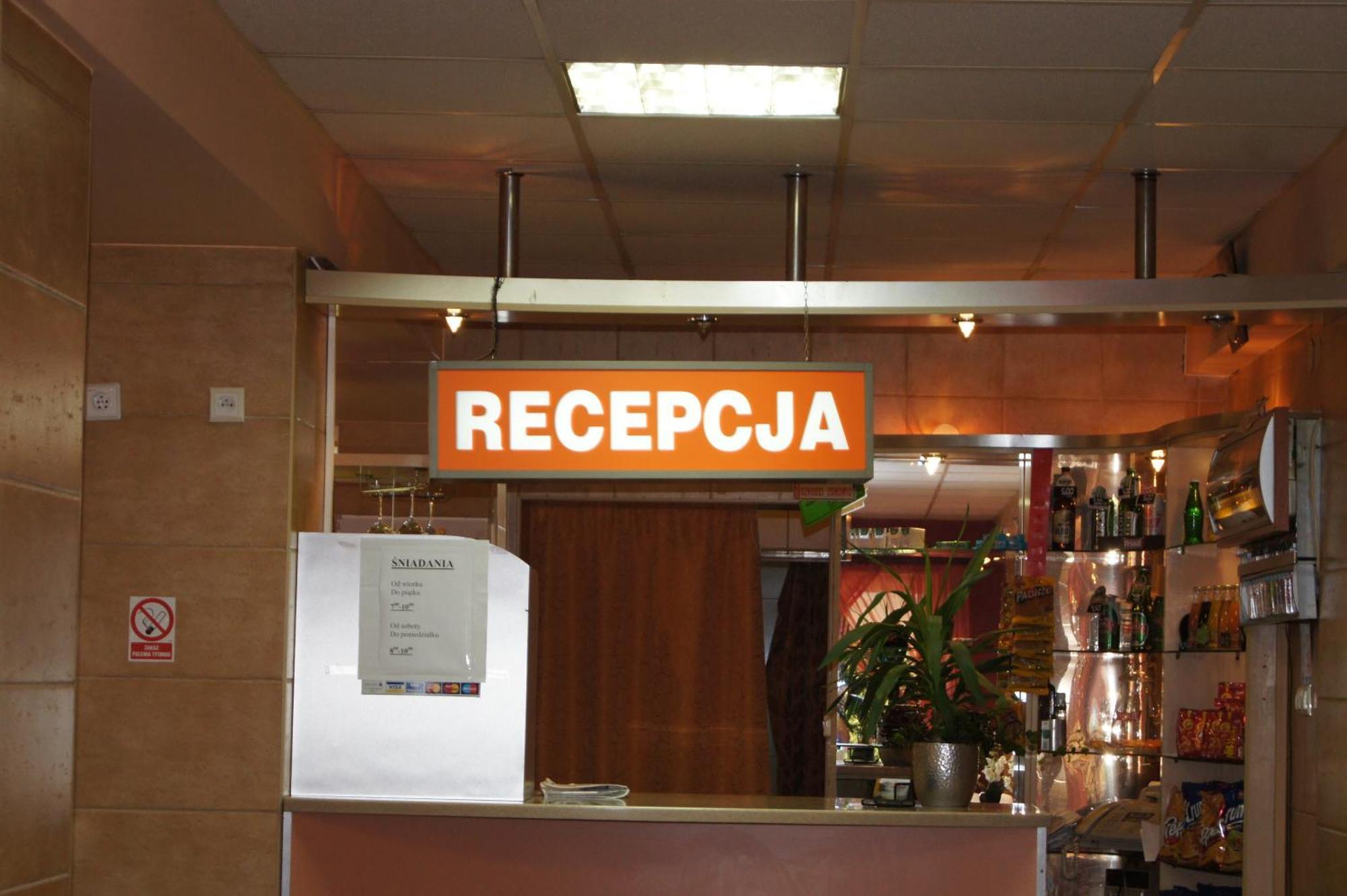 Zajazd Fadom Ломжа Экстерьер фото